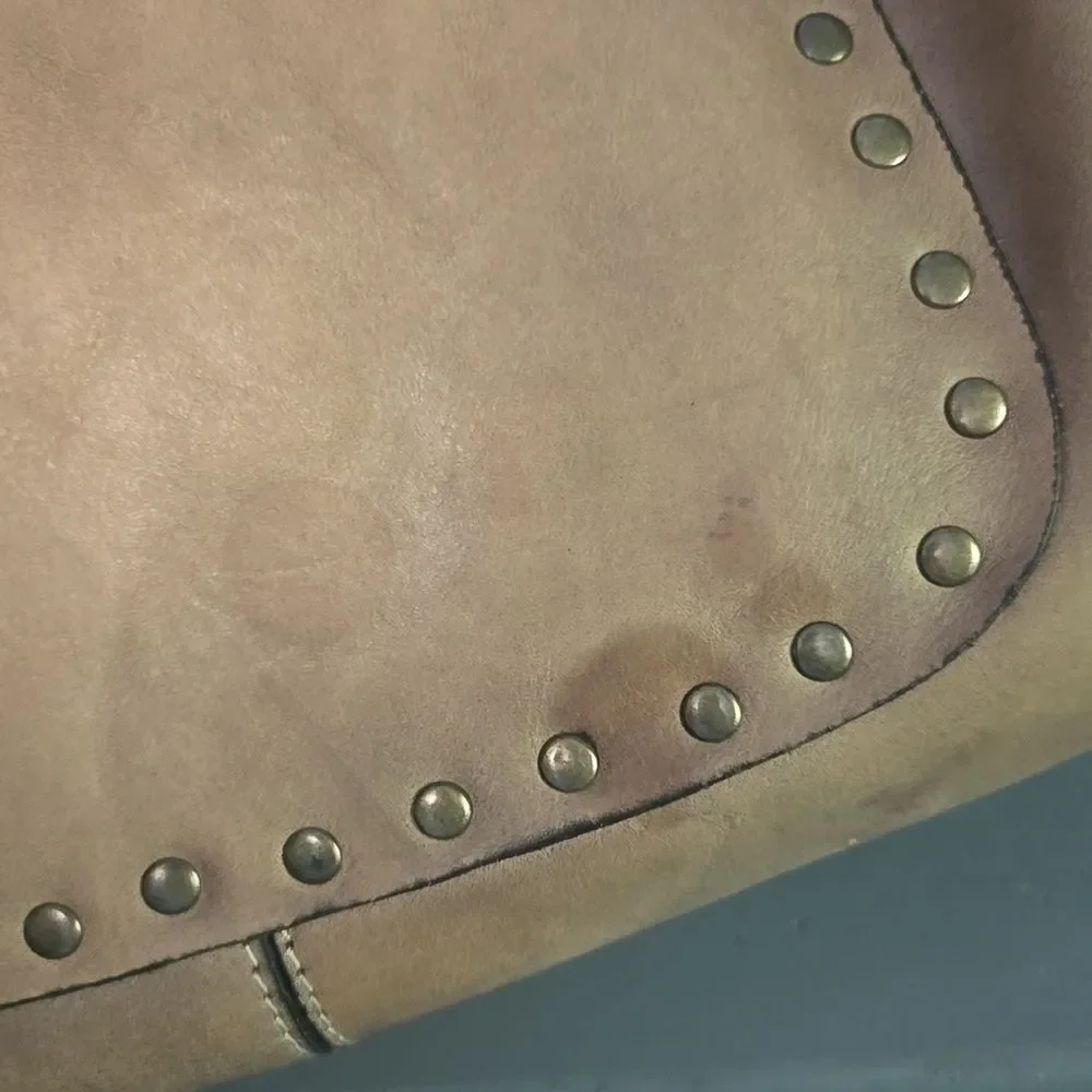 NEW Patricia Nash Tan Leather Tote with Vintage Studded Design - Picture 5 of 5